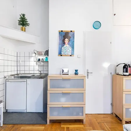 Central Budget Studio At Fashion Street * Budapest