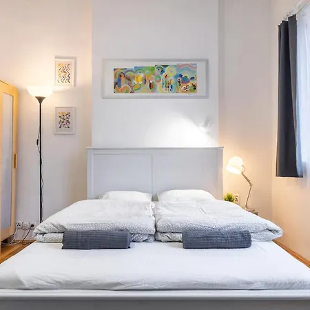Central Budget Studio At Fashion Street * Budapest